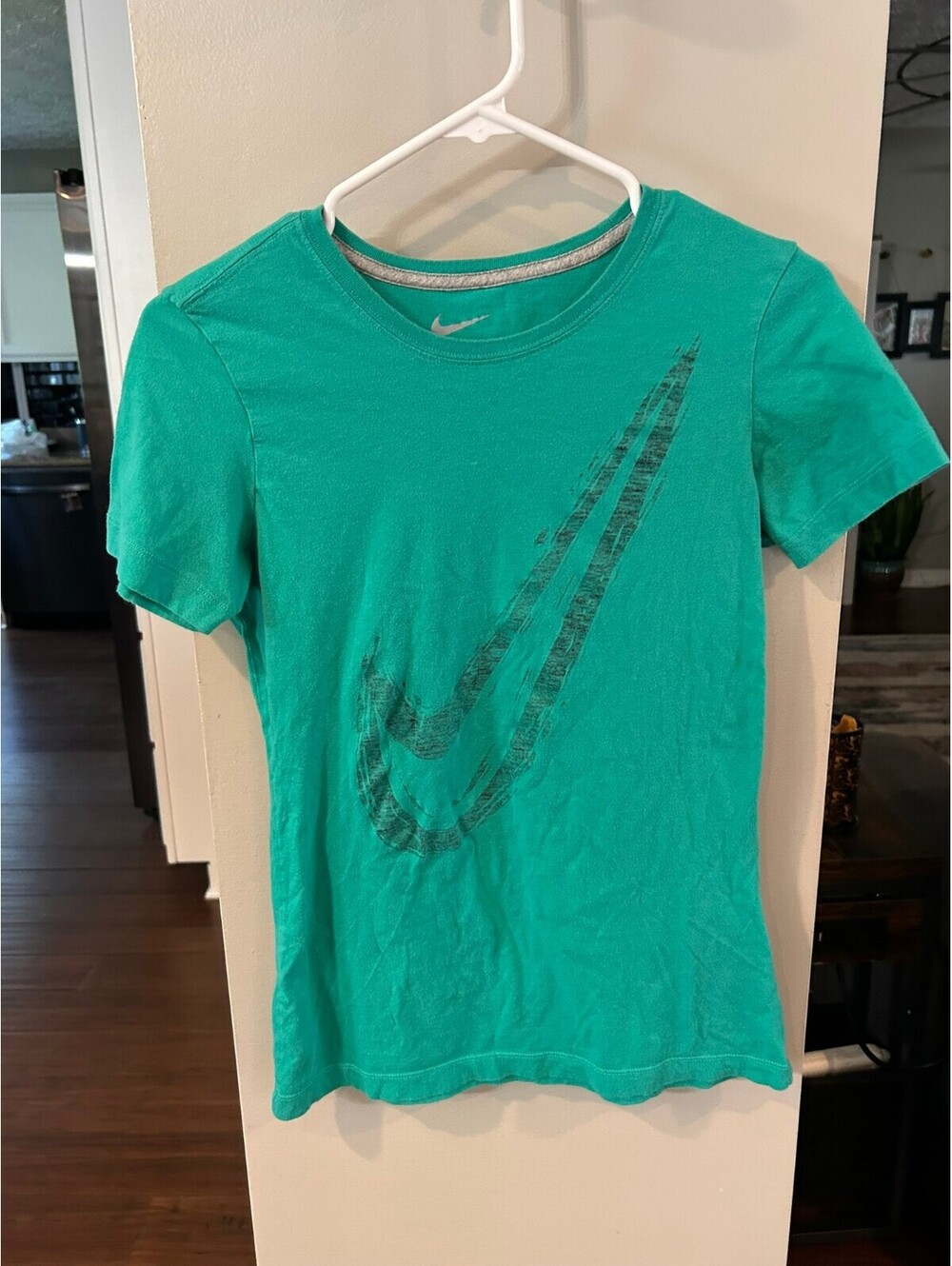 Nike Slim Fit Green T-Shirt Medium